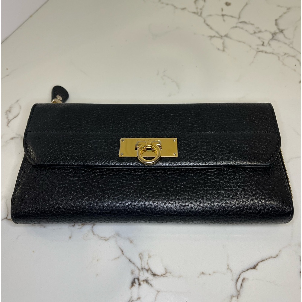 Salvatore Ferragamo Gancini  Calf Leather  Continental Wallet